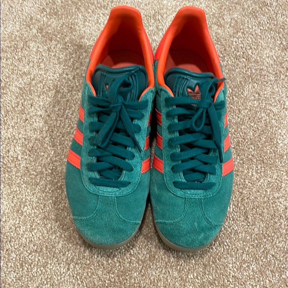 Adidas Gazelle Sneakers